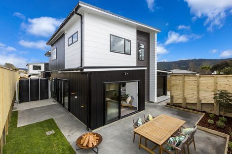 Photo of property in 42a Moeraki Road, Maoribank, Upper Hutt, 5018