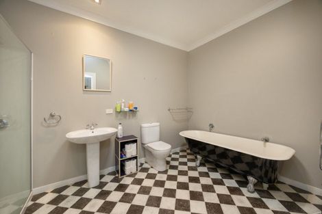 Photo of property in 1226 Kairanga Bunnythorpe Road, Kairanga, Palmerston North, 4475