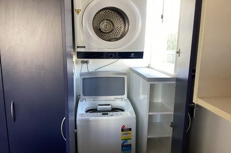 Photo of property in 32 Naenae Road, Naenae, Lower Hutt, 5011