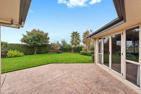 Photo of property in 8 Nielsen Gardens, Rototuna, Hamilton, 3210