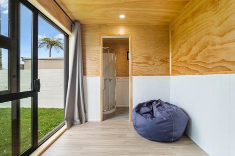 Photo of property in 74 Ladies Mile, Manly, Whangaparaoa, 0930