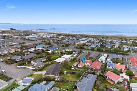 Photo of property in 2/76 Oram Avenue, New Brighton, Christchurch, 8061