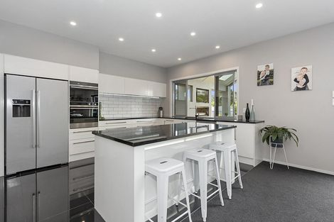 Photo of property in 27 Amokura Crescent, Flagstaff, Hamilton, 3210