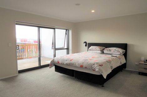 Photo of property in 25 De Havilland Road, Hobsonville, Auckland, 0618