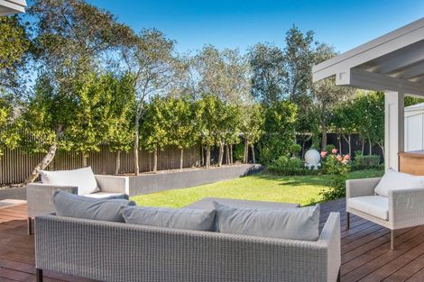 Photo of property in 31a Stanley Point Road, Stanley Point, Auckland, 0624