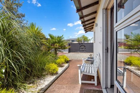Photo of property in 1/73 Florence Avenue, Orewa, 0931