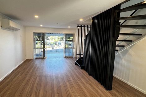 Photo of property in 237 Marine Parade, Napier South, Napier, 4110