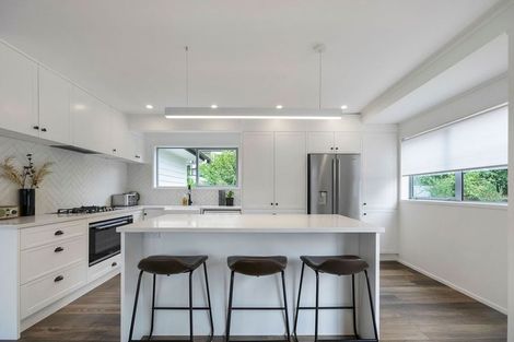 Photo of property in 2/61a Target Road, Totara Vale, Auckland, 0629