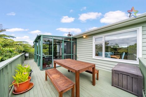Photo of property in 176 Normandale Road, Normandale, Lower Hutt, 5010