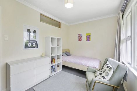 Photo of property in 8 Trist Place, Edgeware, Christchurch, 8013