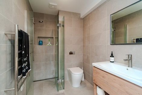 Photo of property in 9 Elphinstone Avenue, Strathmore Park, Wellington, 6022