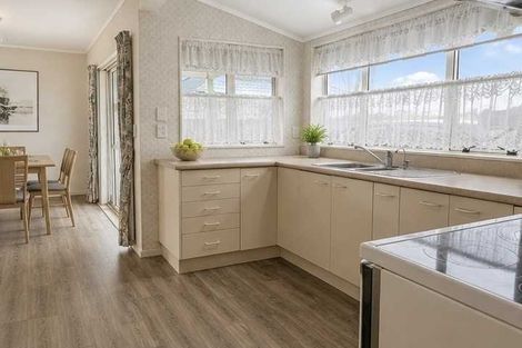 Photo of property in 60a Arawhata Road, Paraparaumu, 5032
