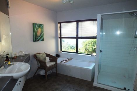 Photo of property in 74 Kestrel Heights, Arkles Bay, Whangaparaoa, 0932