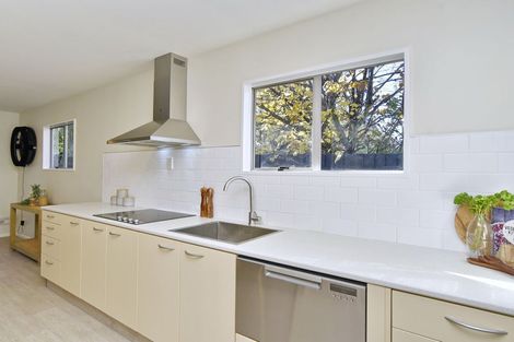 Photo of property in 11 Hutcheson Street, Sydenham, Christchurch, 8023