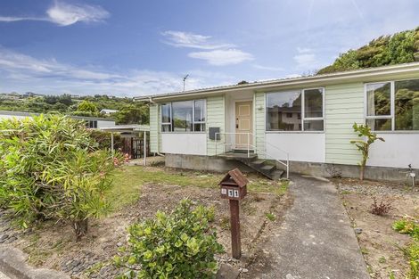 Photo of property in 11 Yarrow Place, Papakowhai, Porirua, 5024