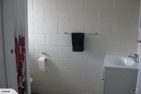 Photo of property in 2/86 Picton Avenue, Riccarton, Christchurch, 8011