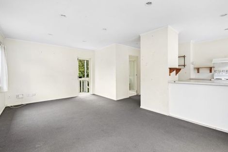 Photo of property in 16 Rotoiti Avenue, Pakuranga Heights, Auckland, 2010