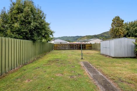 Photo of property in 11 Cole Street, Naenae, Lower Hutt, 5011
