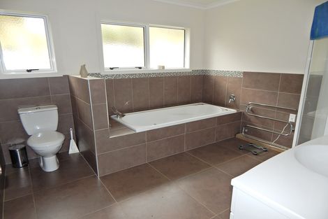 Photo of property in 268b Waimate North Road, Kerikeri, 0293