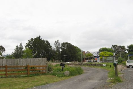 Photo of property in 2 Waikoukou Valley Road, Waimauku, 0812