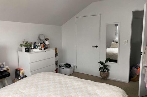 Photo of property in 3/131 Queens Drive, Lyall Bay, Wellington, 6022