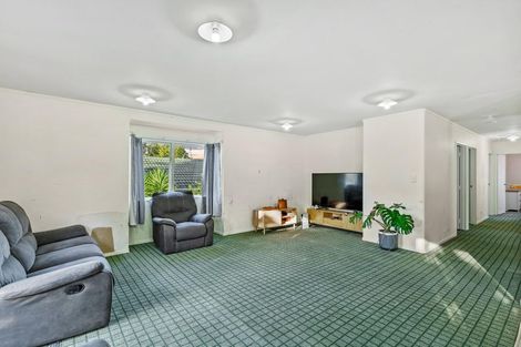Photo of property in 16g Roick Parade, Glen Eden, Auckland, 0602