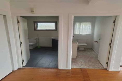 Photo of property in 605 Glenfield Road, Totara Vale, Auckland, 0629