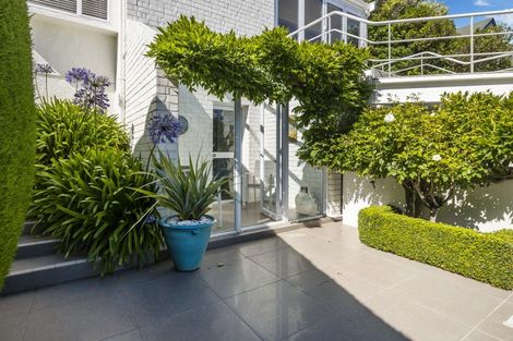 Photo of property in 34 Marine Parade, Macandrew Bay, Dunedin, 9014
