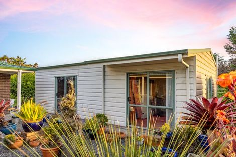 Photo of property in 172 Old Kaipara Road, Kaipara Flats, Warkworth, 0981