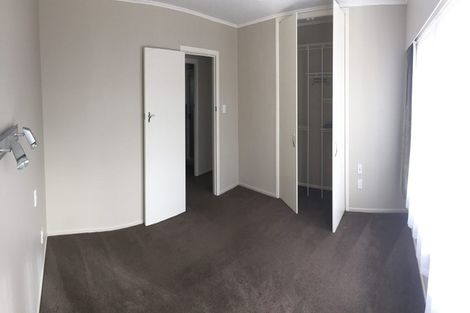 Photo of property in 14 Felstead Street, Birkenhead, Auckland, 0626