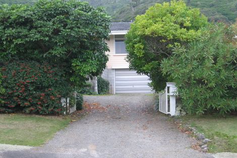 Photo of property in 3 Kotare Street, Waikanae, 5036