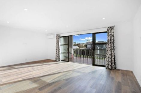 Photo of property in 10/27 Dida Park Drive, Kumeu, 0810