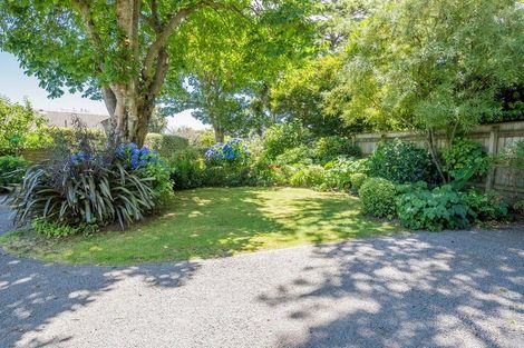 Photo of property in 386a Te Moana Road, Waikanae, 5036