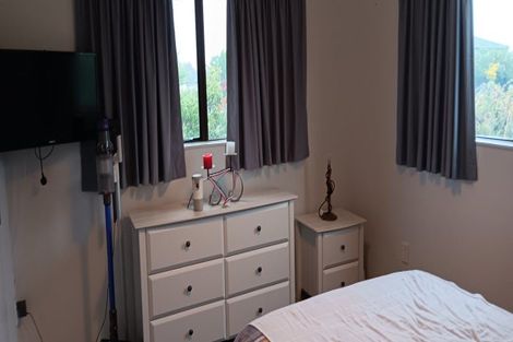 Photo of property in 16 Hunter Street, Westport, 7825