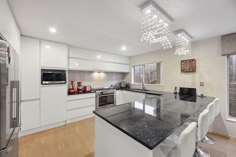 Photo of property in 96 Babich Road North, Ranui, Auckland, 0612