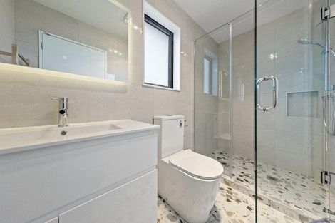 Photo of property in 2/1 O'connell Street, Manurewa, Auckland, 2102
