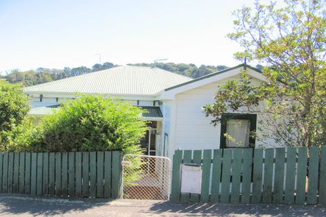 Photo of property in 16 Hamilton Road, Hataitai, Wellington, 6021