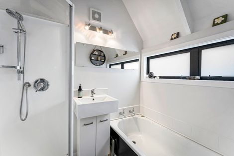 Photo of property in 5/8 Elphinstone Avenue, Strathmore Park, Wellington, 6022