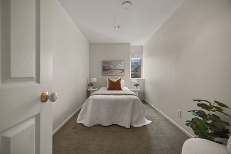 Photo of property in 11 Elva Dawson Place, Arrowtown, 9302