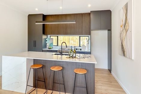 Photo of property in 2 Hayley Court, Wainui, Silverdale, 0992