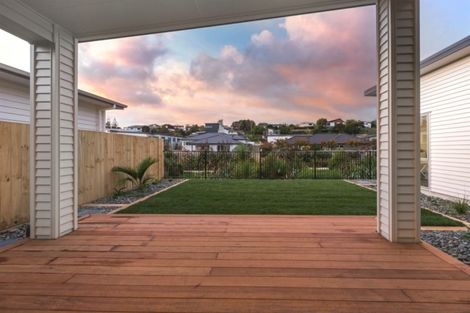 Photo of property in 9 Breakwater Way, Whitby, Porirua, 5024