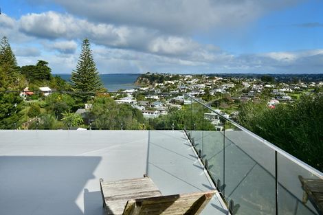 Photo of property in 1114 Whangaparaoa Road, Tindalls Beach, Whangaparaoa, 0930