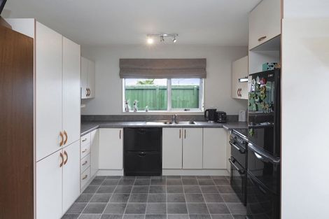 Photo of property in 1/38 Ensign Street, Halswell, Christchurch, 8025