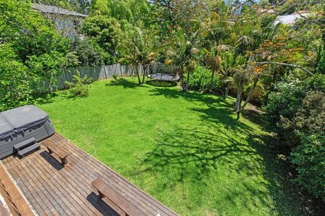 Photo of property in 860 Beach Road, Waiake, Auckland, 0630