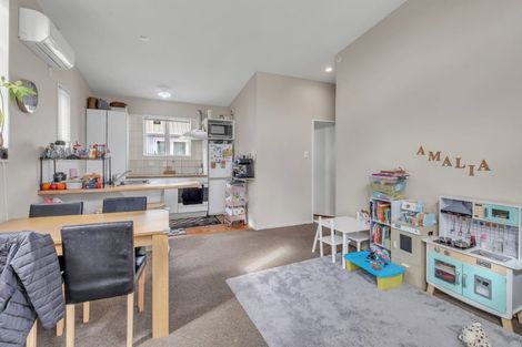 Photo of property in 3b Elizabeth Street, Riccarton, Christchurch, 8011