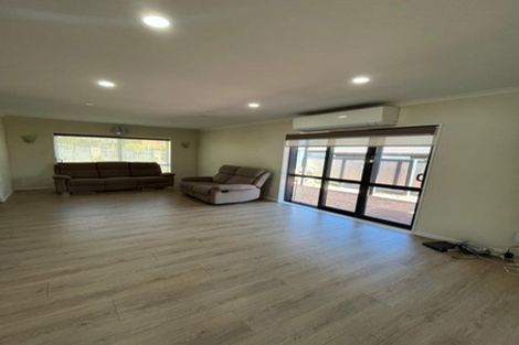 Photo of property in 6 Arrowsmith Drive, Clover Park, Auckland, 2019