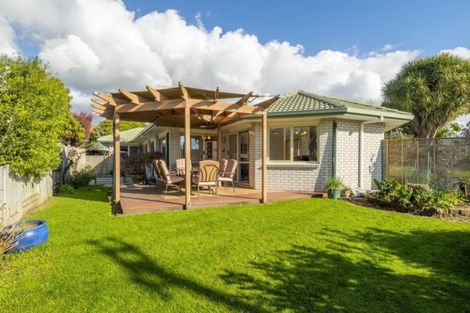 Photo of property in 17 Pampas Grove, Welcome Bay, Tauranga, 3112