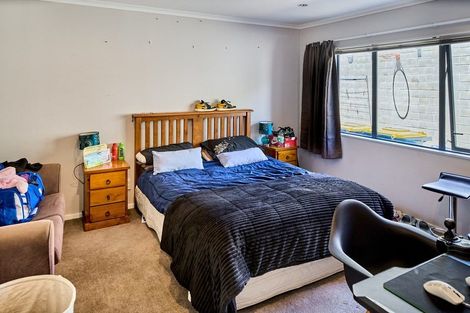 Photo of property in 21 View Road, Titahi Bay, Porirua, 5022