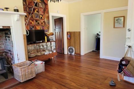 Photo of property in 52 Kitchener Street, Martinborough, 5711