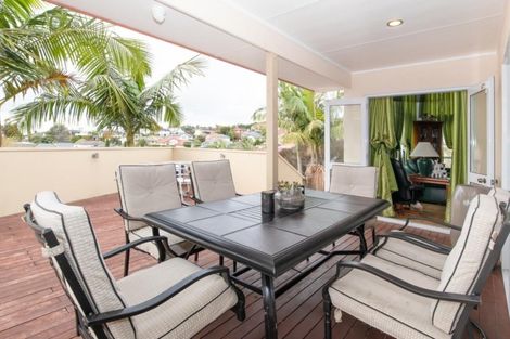 Photo of property in 5 Alice Place, Hillcrest, Auckland, 0627